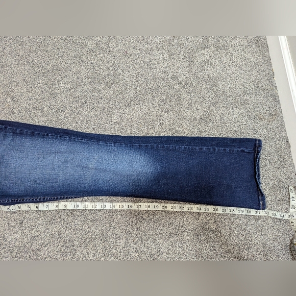 Levi's Y2K too super low dark wash size 9 low rise Bootcut jean. - Picture 8 of 8